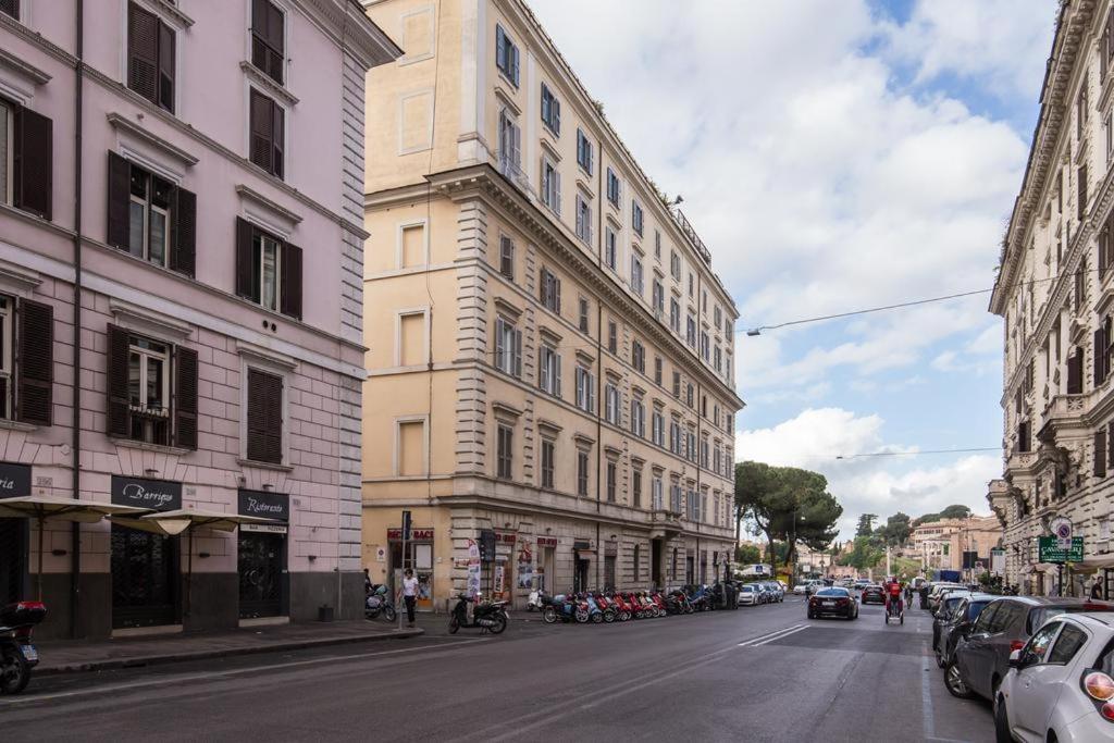 Sweet Colosseo Apartment *